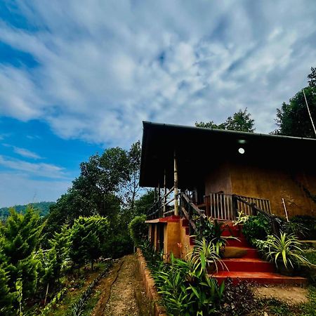 Angels Nest Home Stay 2 Acra Private Plantation Mountain Area Balconey Sunrice View Nearby Ngarhole Wild Life , Tholpetty Wild Life , Pakshipathalam Bird Santuary , Kuruva Island # Thirunelly & Thrissilery Temple Near By Secure Stay Wayanad Kerala Chegāt 外观 照片